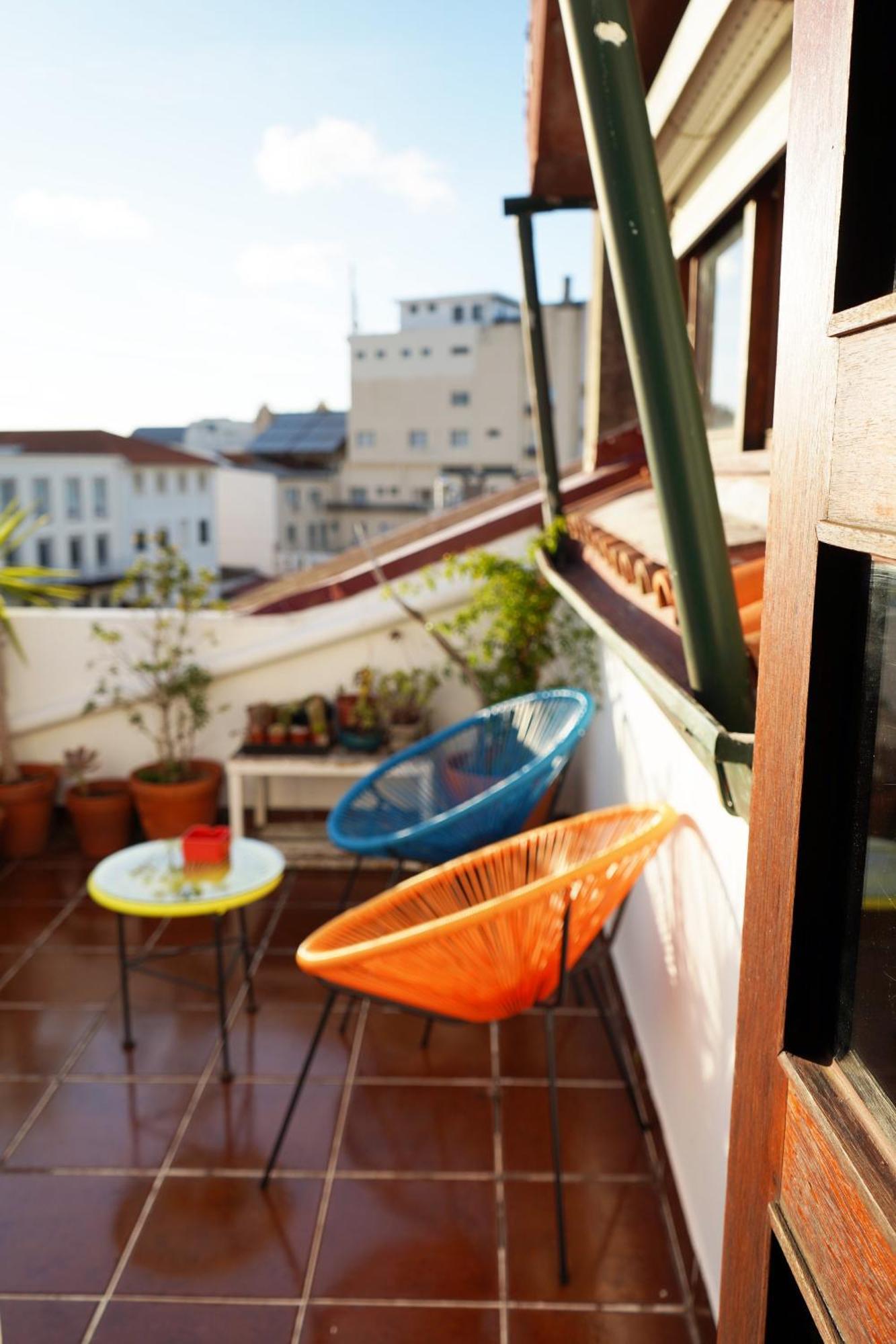 Vic Aveiro Arts House Hotel Bagian luar foto