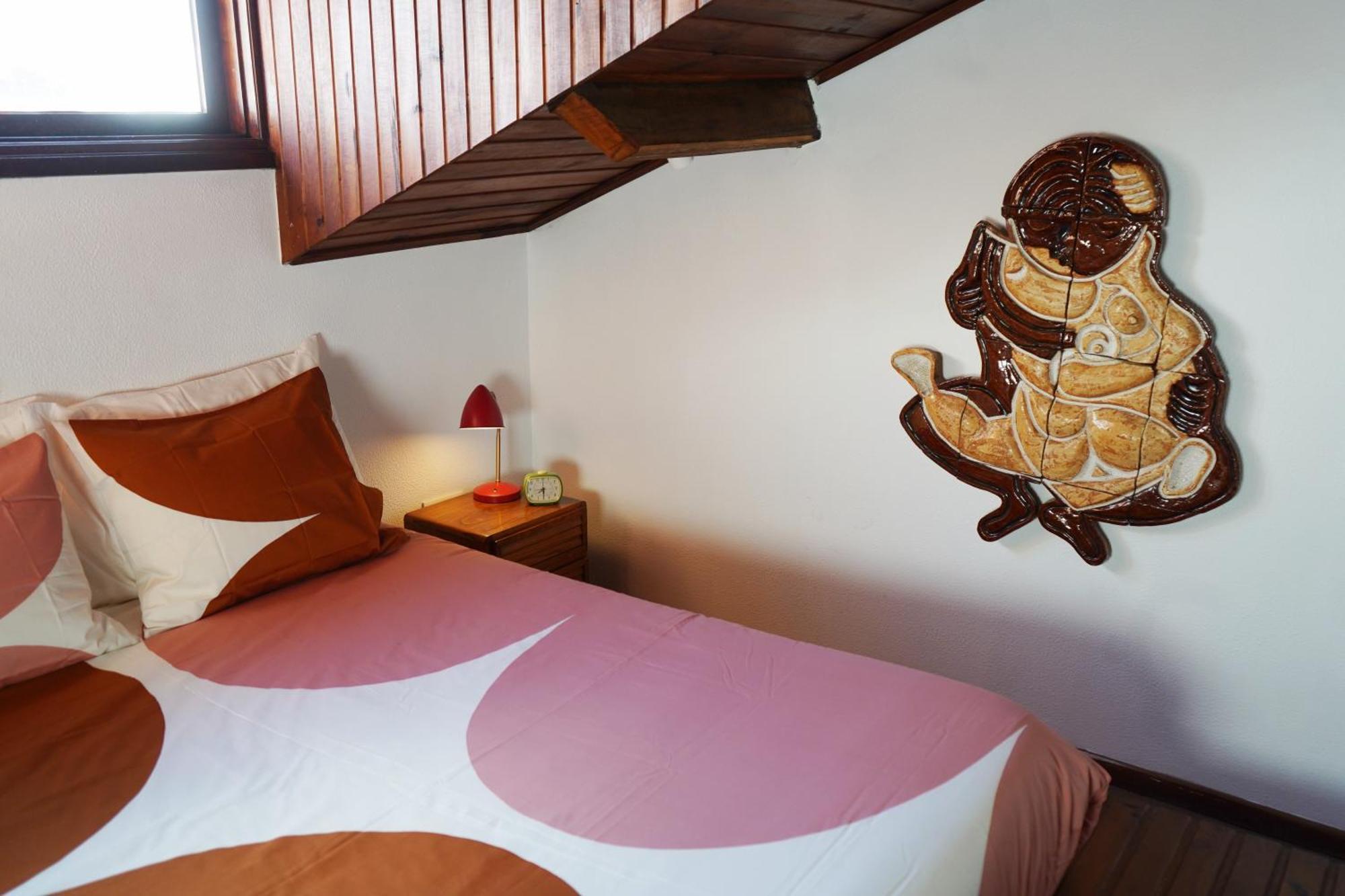 Vic Aveiro Arts House Hotel Bagian luar foto