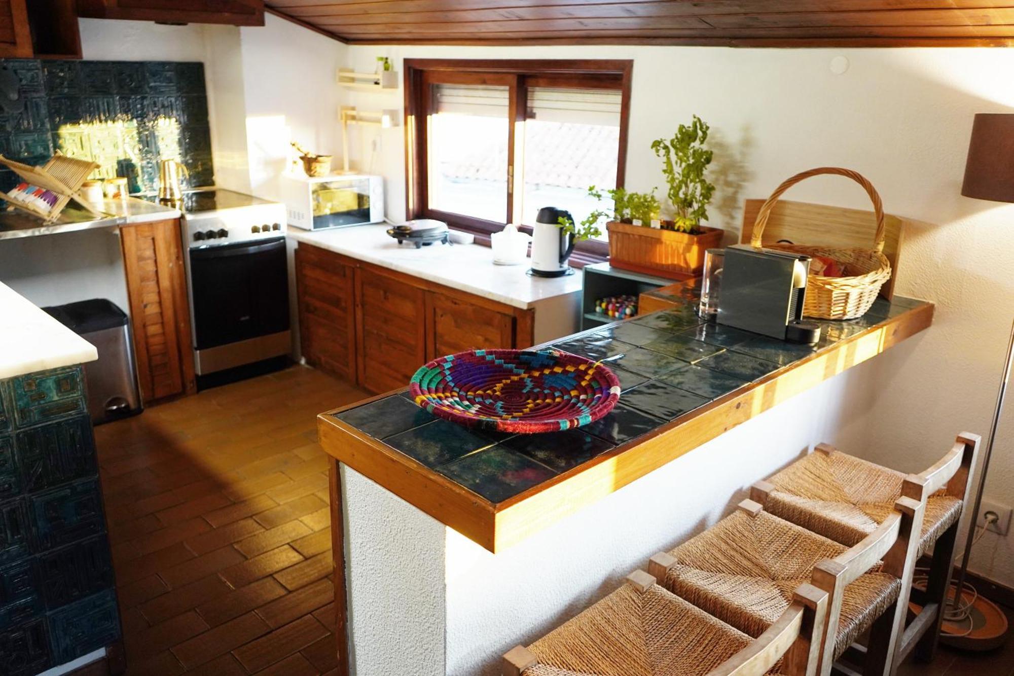Vic Aveiro Arts House Hotel Bagian luar foto