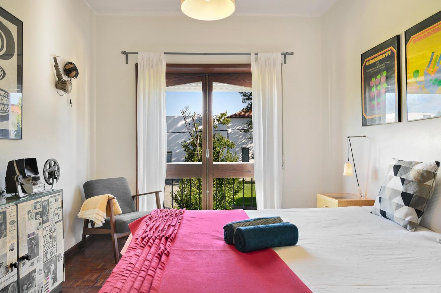 Vic Aveiro Arts House Hotel Bagian luar foto