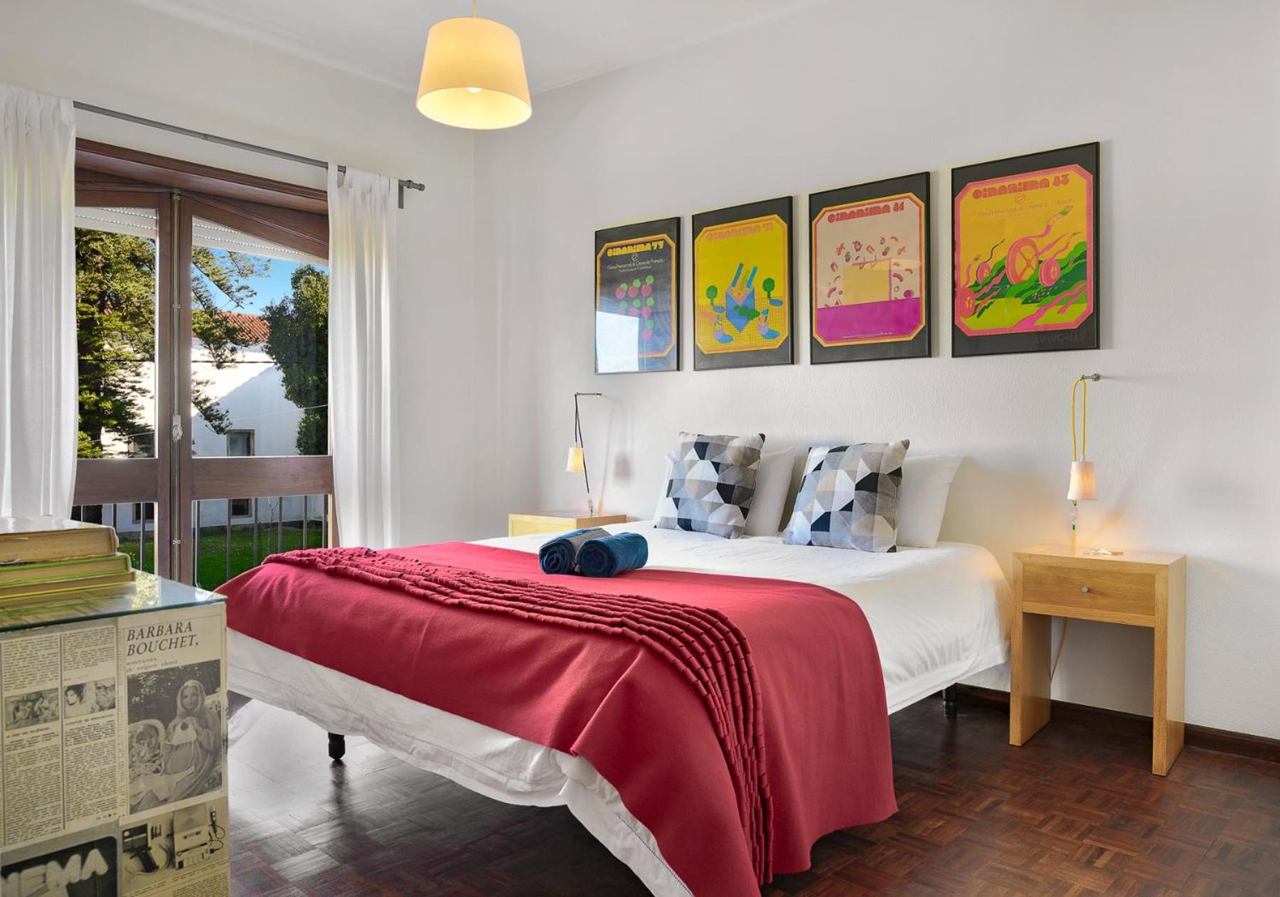 Vic Aveiro Arts House Hotel Bagian luar foto