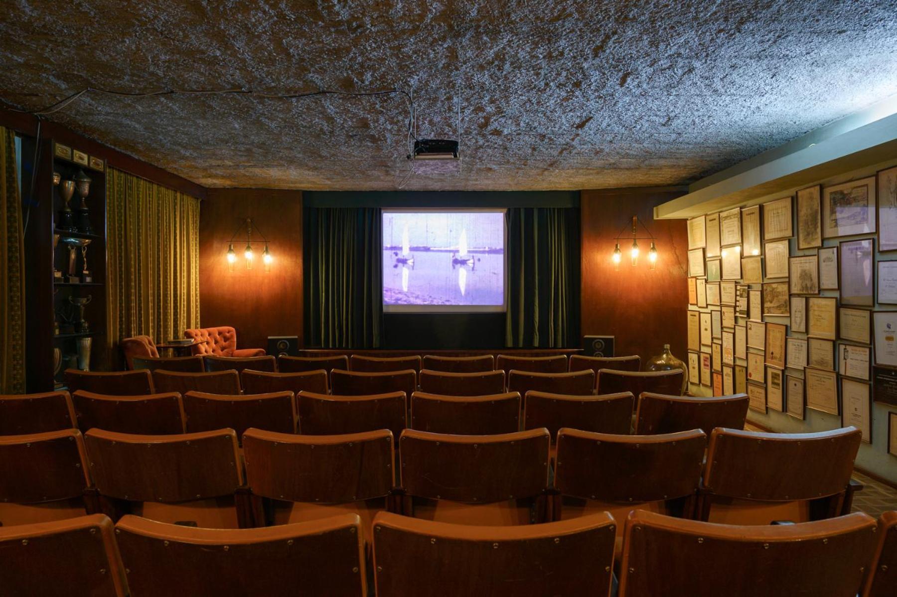 Vic Aveiro Arts House Hotel Bagian luar foto