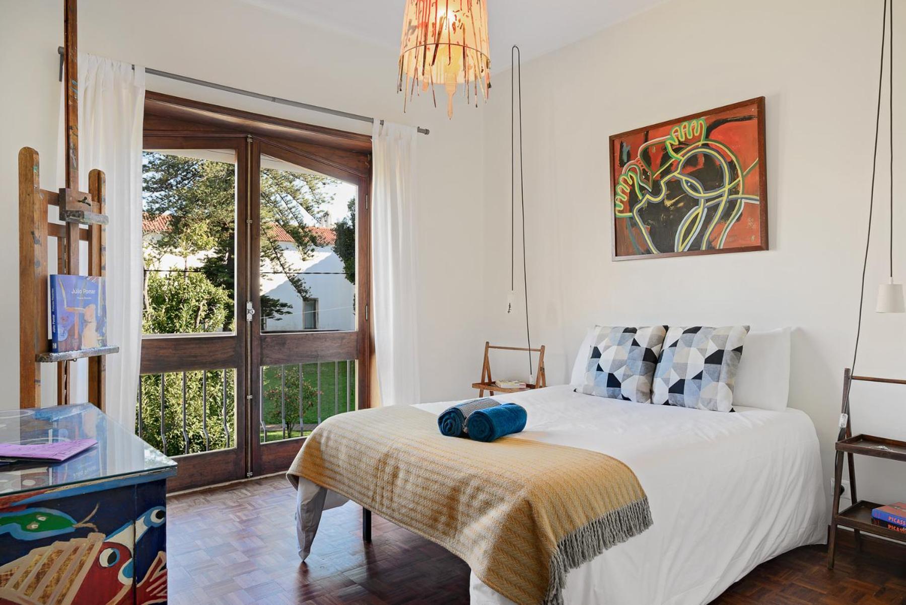 Vic Aveiro Arts House Hotel Bagian luar foto